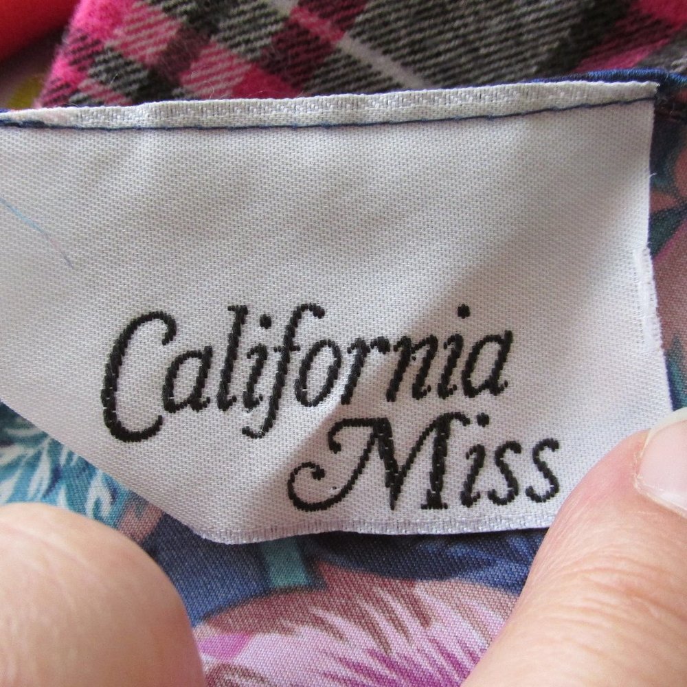 Satin Short Robe - Picture 5 of 5